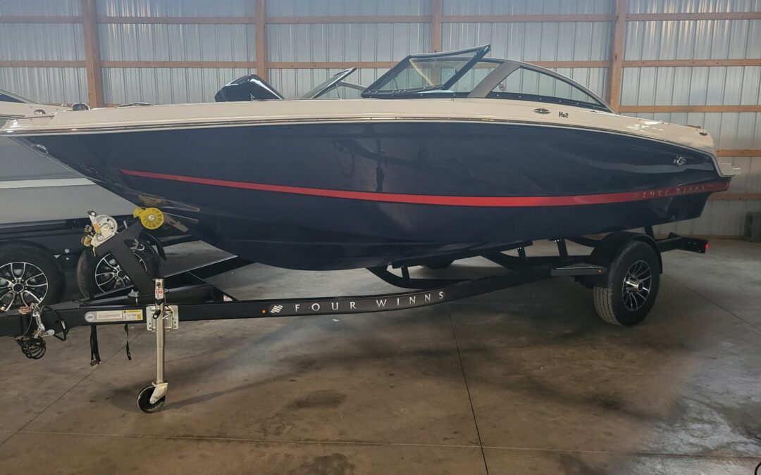 2027 Four Winns HD2 Deck Boat